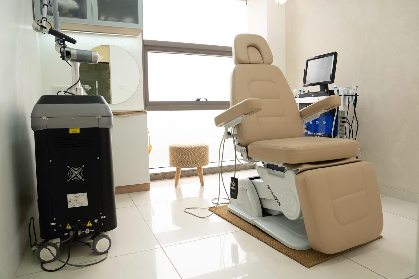 Laser and HydraFacial treatment room at Derma Wellness & Aesthetic Clinic